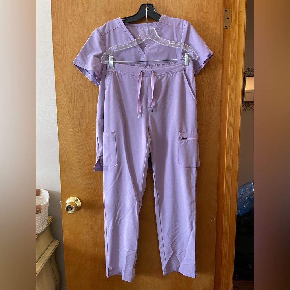 Lavender scrubs set